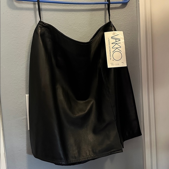 Vintage NWT Vakko Elegant Black Skirt - Picture 1 of 7